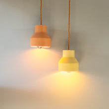 Afbeelding in Gallery-weergave laden, Hanglampje Yellow Sun